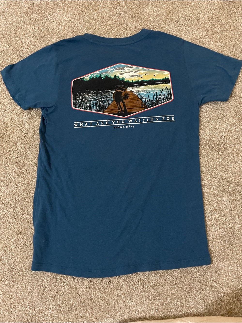 crown & ivy Short-Sleeve Tee with Lakeside Dog Graphic